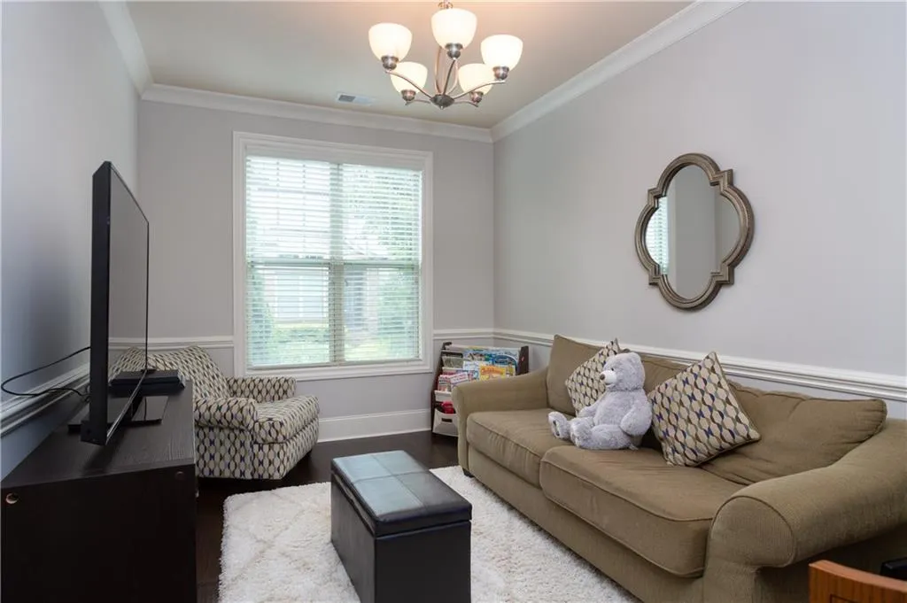 7800 Highland Bluff, Atlanta, Georgia 30328, 4 Bedrooms Bedrooms, ,2 BathroomsBathrooms,Residential,Sold,7800 Highland Bluff,6126406