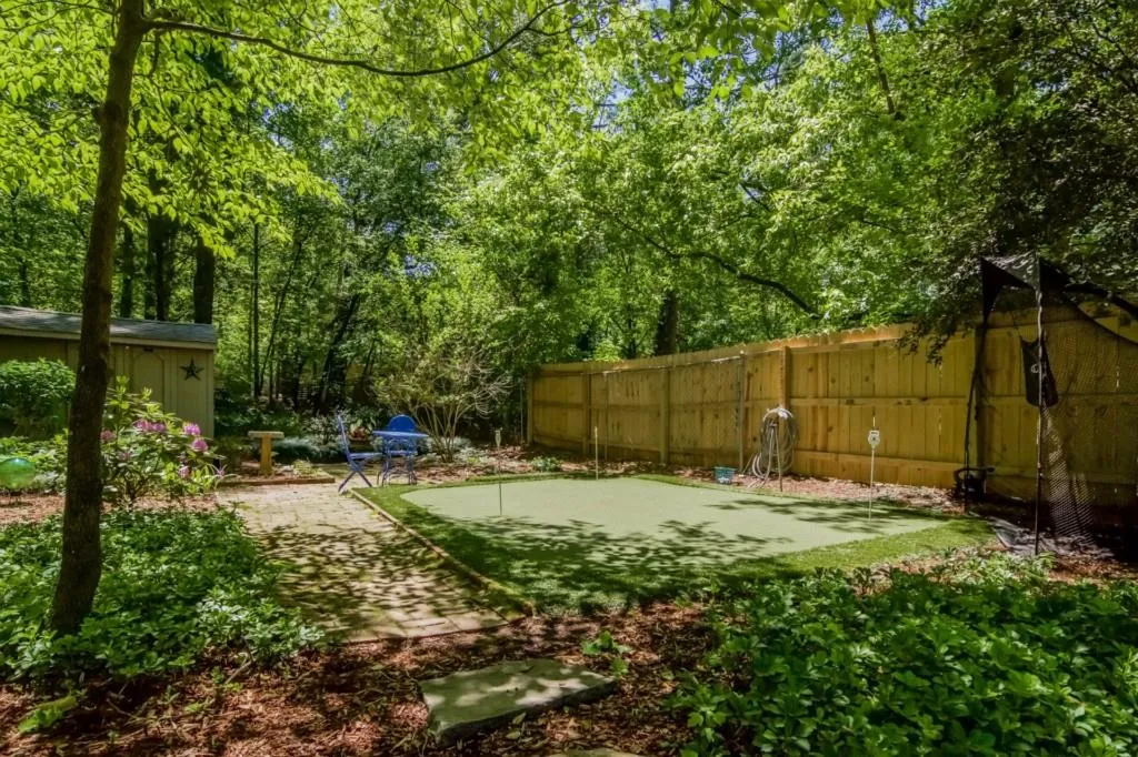 5045 Spruce Bluff Drive, Sandy Springs, Georgia 30350, 4 Bedrooms Bedrooms, ,3 BathroomsBathrooms,Residential,Sold,5045 Spruce Bluff Drive,5532737