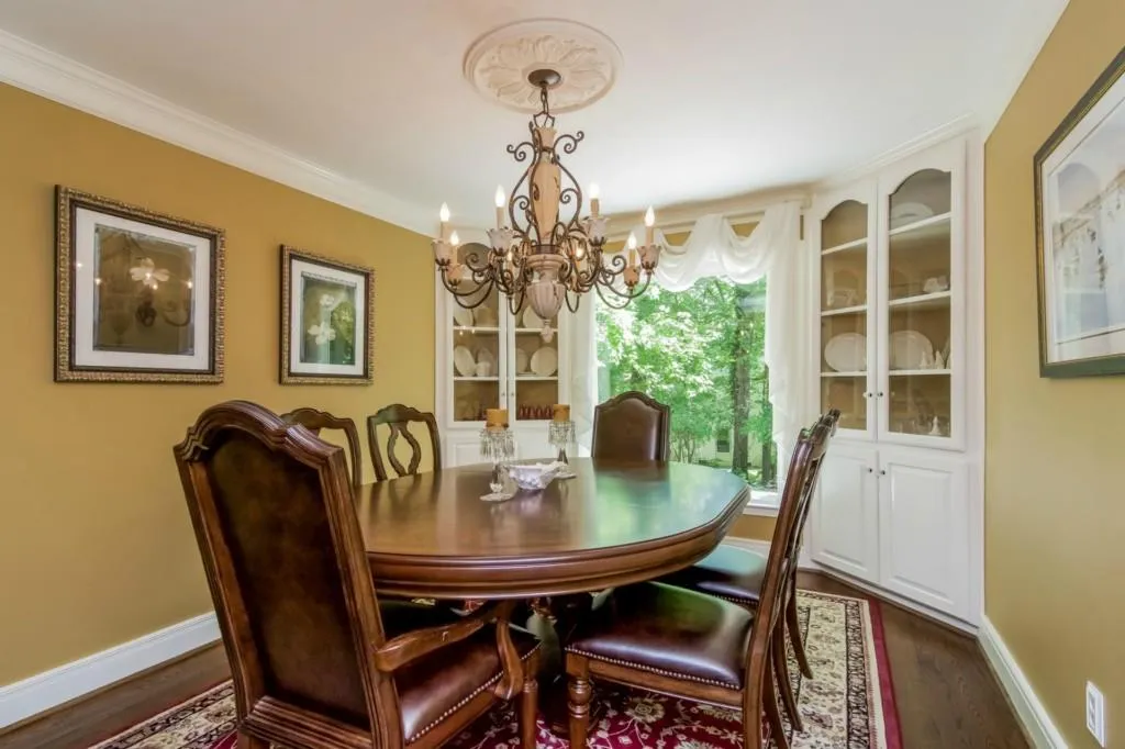 5045 Spruce Bluff Drive, Sandy Springs, Georgia 30350, 4 Bedrooms Bedrooms, ,3 BathroomsBathrooms,Residential,Sold,5045 Spruce Bluff Drive,5532737