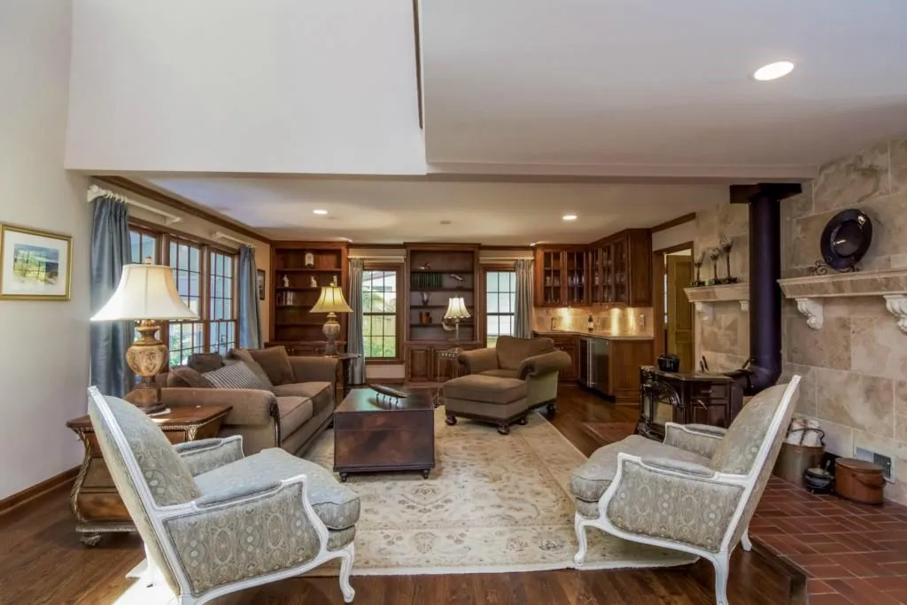 5045 Spruce Bluff Drive, Sandy Springs, Georgia 30350, 4 Bedrooms Bedrooms, ,3 BathroomsBathrooms,Residential,Sold,5045 Spruce Bluff Drive,5532737