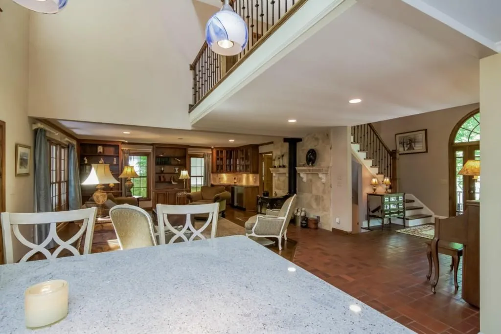 5045 Spruce Bluff Drive, Sandy Springs, Georgia 30350, 4 Bedrooms Bedrooms, ,3 BathroomsBathrooms,Residential,Sold,5045 Spruce Bluff Drive,5532737