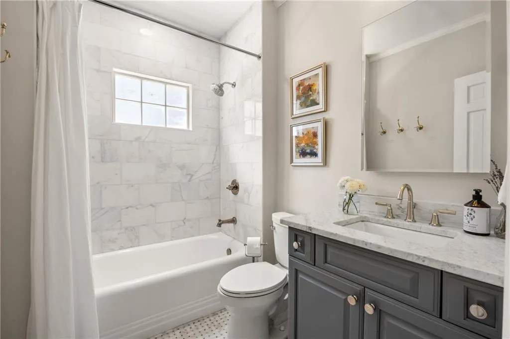 3556 Kingsboro Road Ne, Atlanta, Georgia 30319, 3 Bedrooms Bedrooms, ,2 BathroomsBathrooms,Residential,For Sale,3556 Kingsboro Road Ne,7623166