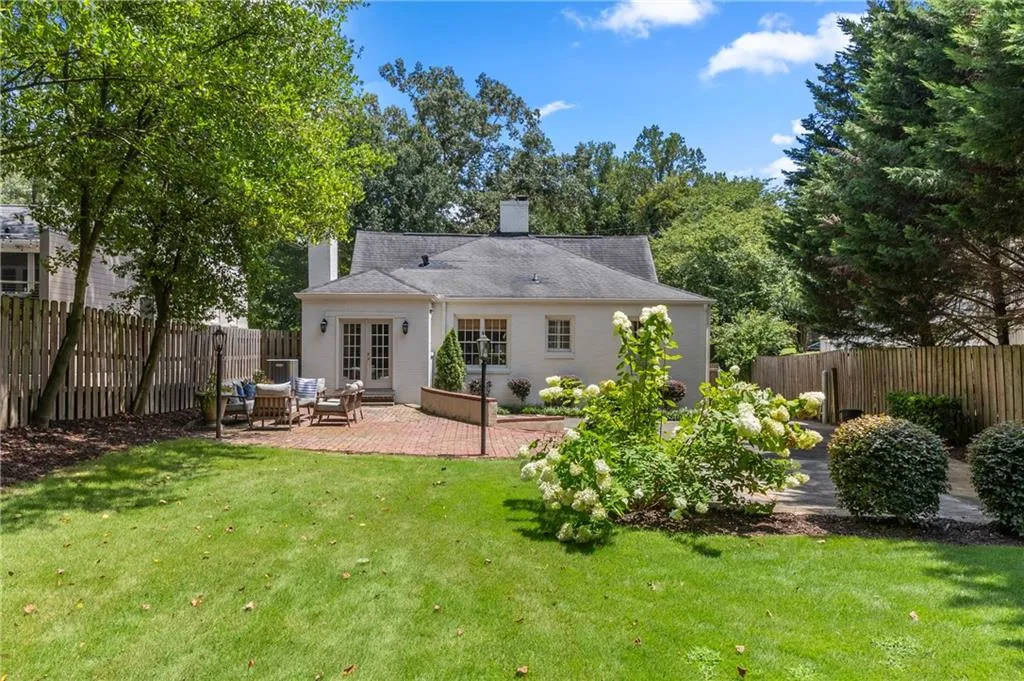 3556 Kingsboro Road Ne, Atlanta, Georgia 30319, 3 Bedrooms Bedrooms, ,2 BathroomsBathrooms,Residential,For Sale,3556 Kingsboro Road Ne,7623166