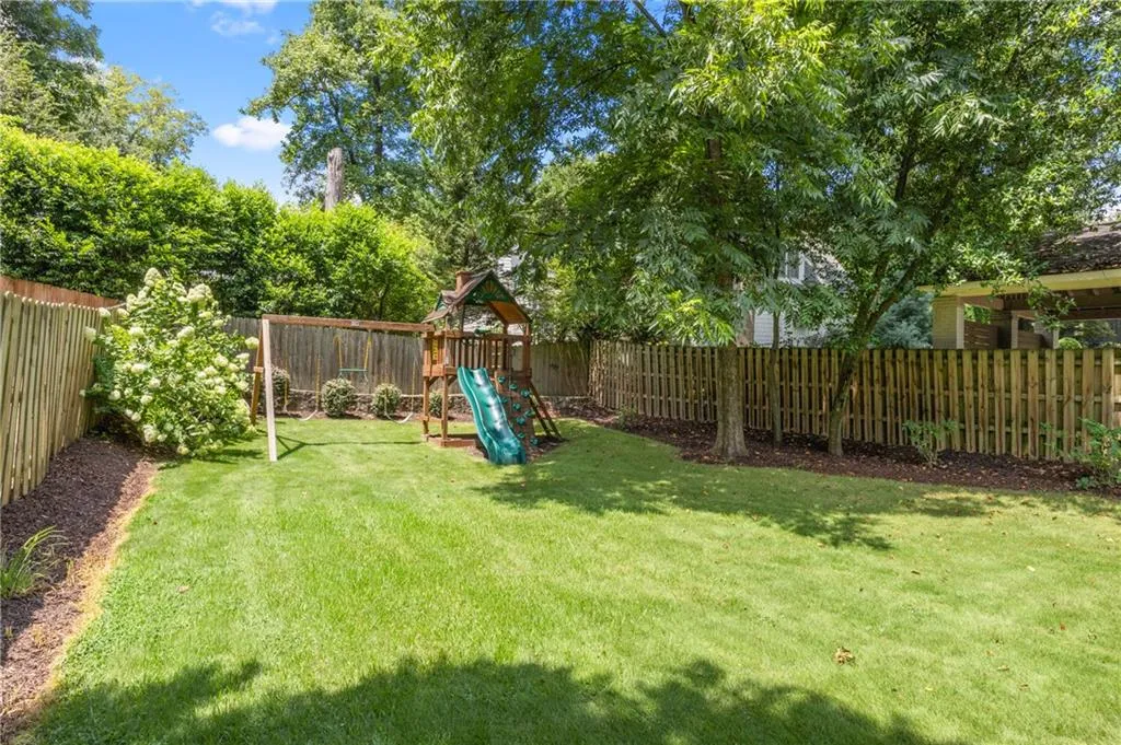 3556 Kingsboro Road Ne, Atlanta, Georgia 30319, 3 Bedrooms Bedrooms, ,2 BathroomsBathrooms,Residential,For Sale,3556 Kingsboro Road Ne,7623166