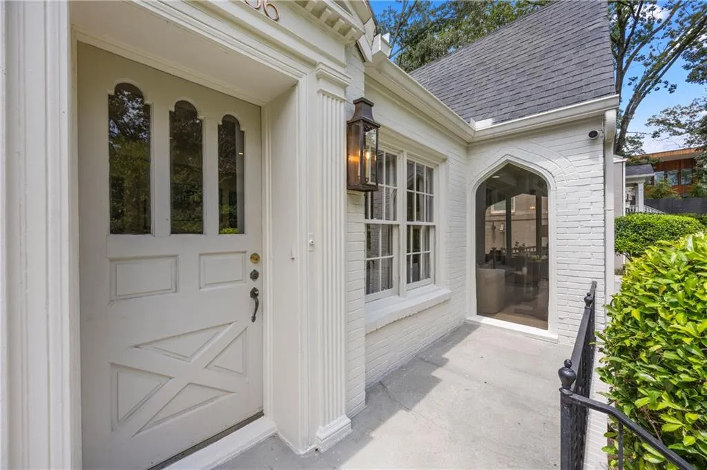 3556 Kingsboro Road Ne, Atlanta, Georgia 30319, 3 Bedrooms Bedrooms, ,2 BathroomsBathrooms,Residential,For Sale,3556 Kingsboro Road Ne,7623166