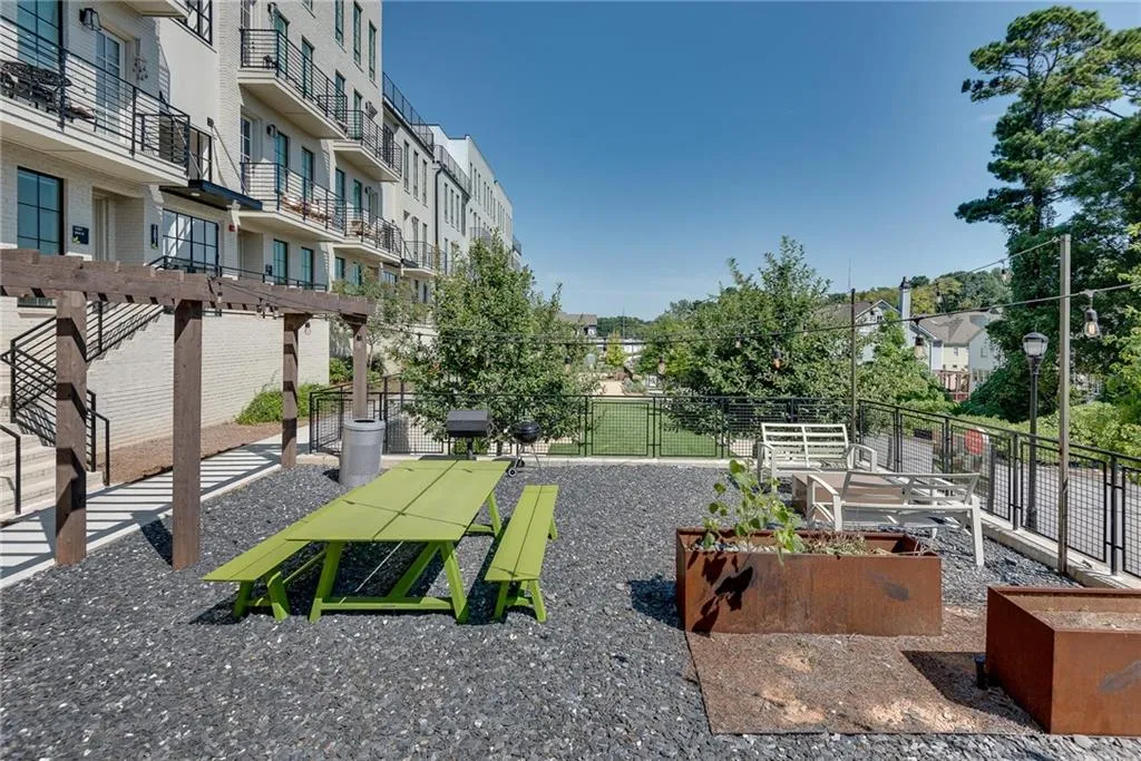 1273 Longreen Terrace Nw, Atlanta, Georgia 30318, 2 Bedrooms Bedrooms, 0 ,2 BathroomsBathrooms,Residential,For Sale,1273 Longreen Terrace Nw,7736390