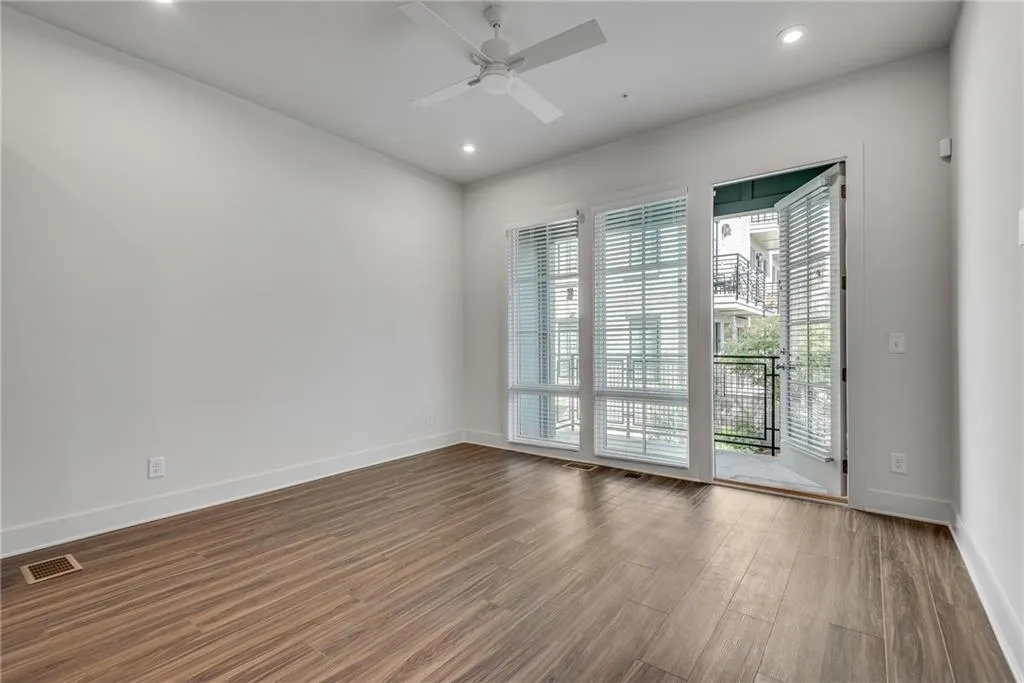 1273 Longreen Terrace Nw, Atlanta, Georgia 30318, 2 Bedrooms Bedrooms, 0 ,2 BathroomsBathrooms,Residential,For Sale,1273 Longreen Terrace Nw,7736390