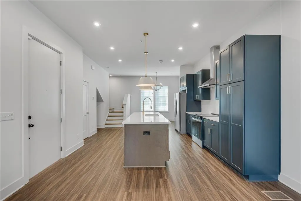 1273 Longreen Terrace Nw, Atlanta, Georgia 30318, 2 Bedrooms Bedrooms, 0 ,2 BathroomsBathrooms,Residential,For Sale,1273 Longreen Terrace Nw,7736390