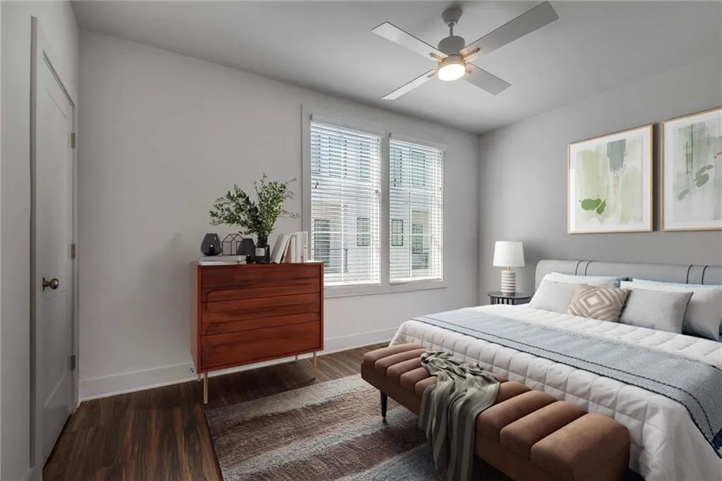 2nd bedroom