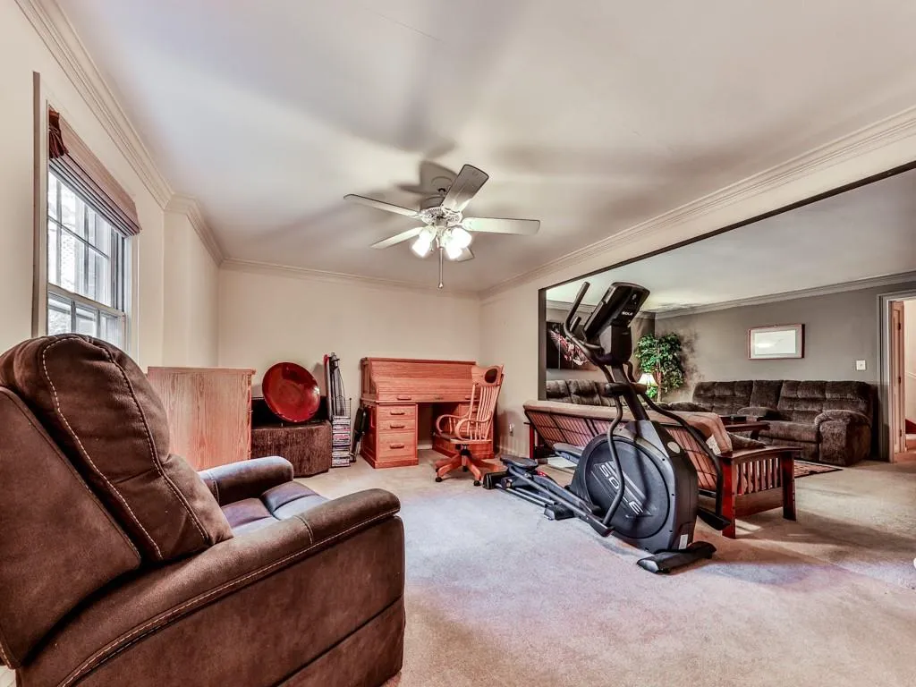7155 Roswell Road Unit 2, Sandy Springs, Georgia 30328, 3 Bedrooms Bedrooms, ,3 BathroomsBathrooms,Residential,Sold,7155 Roswell Road Unit 2,6957636