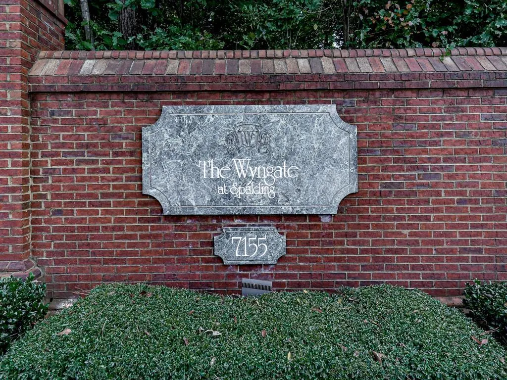 7155 Roswell Road Unit 2, Sandy Springs, Georgia 30328, 3 Bedrooms Bedrooms, ,3 BathroomsBathrooms,Residential,Sold,7155 Roswell Road Unit 2,6957636