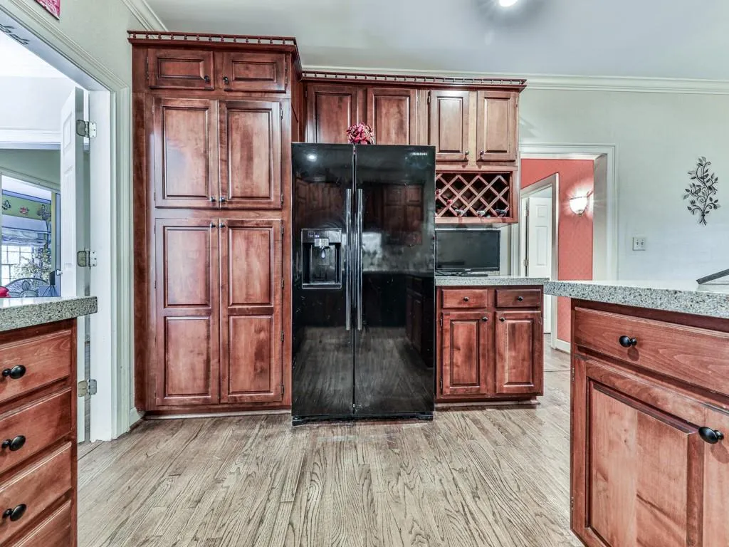 7155 Roswell Road Unit 2, Sandy Springs, Georgia 30328, 3 Bedrooms Bedrooms, ,3 BathroomsBathrooms,Residential,Sold,7155 Roswell Road Unit 2,6957636