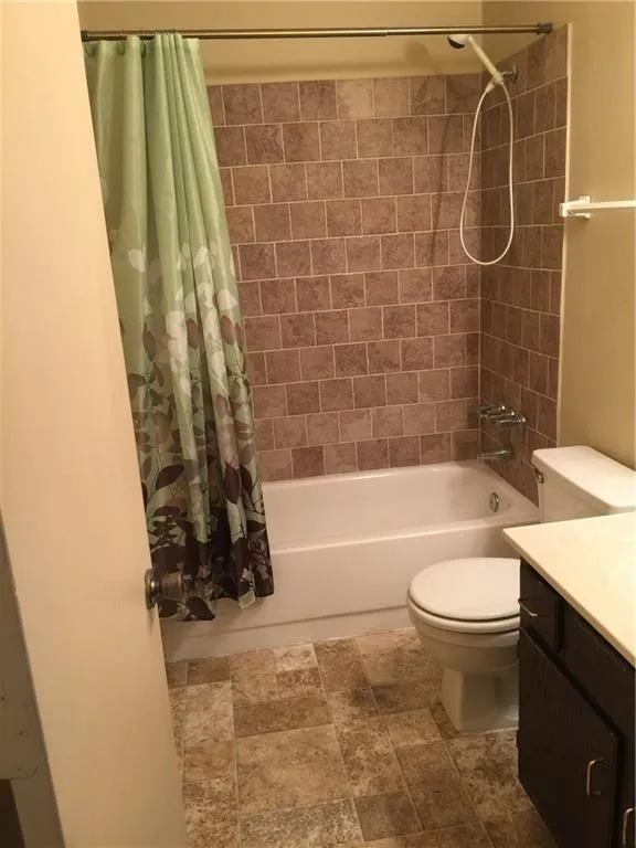 910 Woodcliff Drive Unit 910, Sandy Springs, Georgia 30350, 2 Bedrooms Bedrooms, ,2 BathroomsBathrooms,Residential,Sold,910 Woodcliff Drive Unit 910,5837420