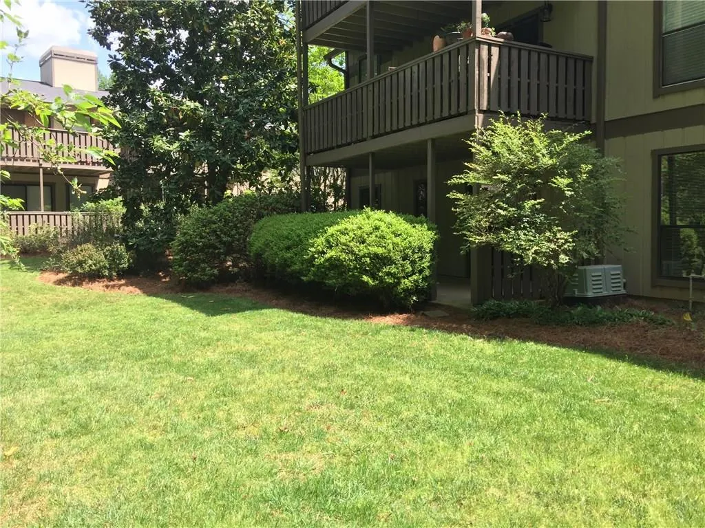 910 Woodcliff Drive Unit 910, Sandy Springs, Georgia 30350, 2 Bedrooms Bedrooms, ,2 BathroomsBathrooms,Residential,Sold,910 Woodcliff Drive Unit 910,5837420