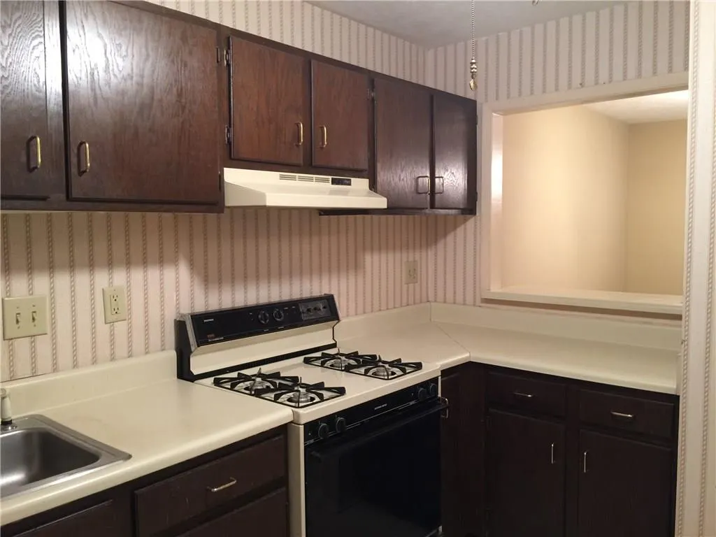 910 Woodcliff Drive Unit 910, Sandy Springs, Georgia 30350, 2 Bedrooms Bedrooms, ,2 BathroomsBathrooms,Residential,Sold,910 Woodcliff Drive Unit 910,5837420