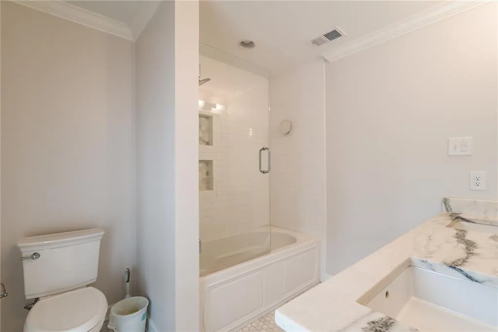 191 Pine Lake Drive, Atlanta, Georgia 30327, 4 Bedrooms Bedrooms, ,3 BathroomsBathrooms,Residential,Sold,191 Pine Lake Drive,6535247
