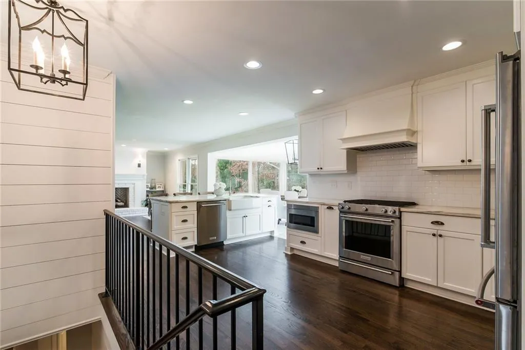 191 Pine Lake Drive, Atlanta, Georgia 30327, 4 Bedrooms Bedrooms, ,3 BathroomsBathrooms,Residential,Sold,191 Pine Lake Drive,6535247