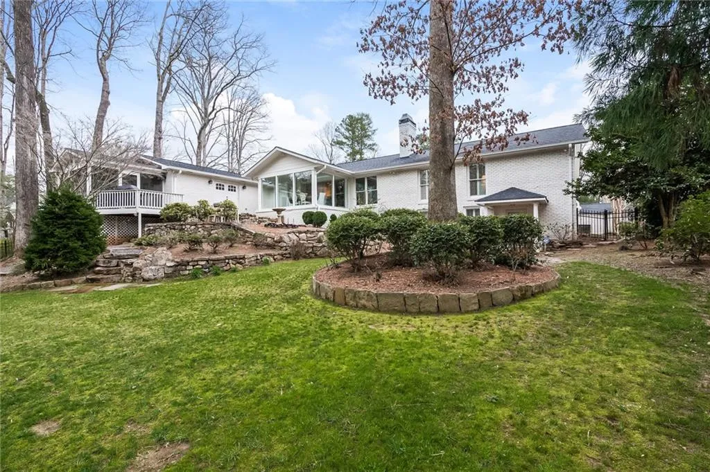 191 Pine Lake Drive, Atlanta, Georgia 30327, 4 Bedrooms Bedrooms, ,3 BathroomsBathrooms,Residential,Sold,191 Pine Lake Drive,6535247