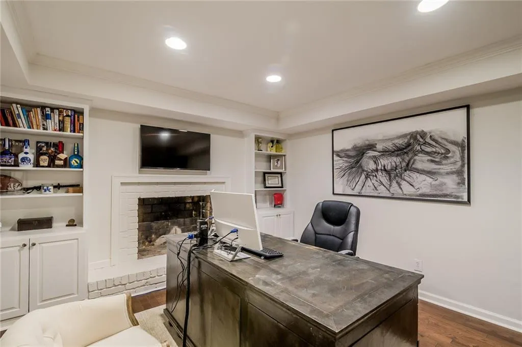 191 Pine Lake Drive, Atlanta, Georgia 30327, 4 Bedrooms Bedrooms, ,3 BathroomsBathrooms,Residential,Sold,191 Pine Lake Drive,6535247