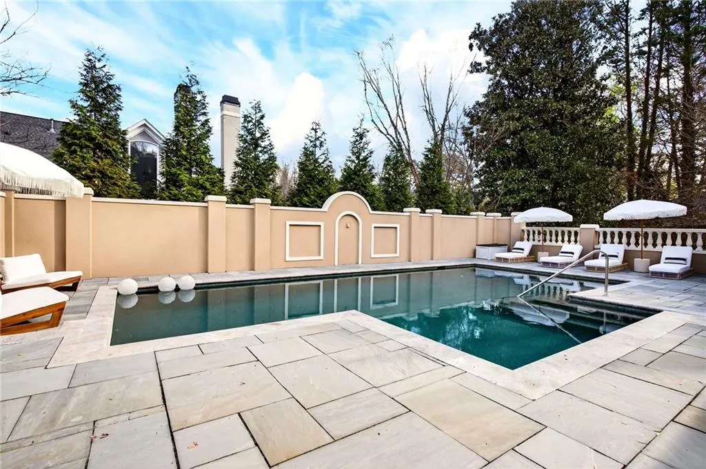 4979 Long Island Drive Nw, Atlanta, Georgia 30327, 4 Bedrooms Bedrooms, ,4 BathroomsBathrooms,Residential,For Sale,4979 Long Island Drive Nw,7731789