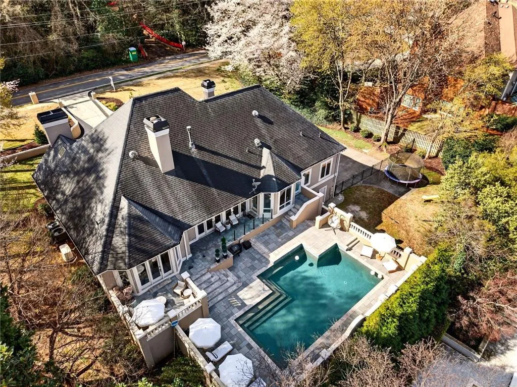4979 Long Island Drive Nw, Atlanta, Georgia 30327, 4 Bedrooms Bedrooms, ,4 BathroomsBathrooms,Residential,For Sale,4979 Long Island Drive Nw,7731789