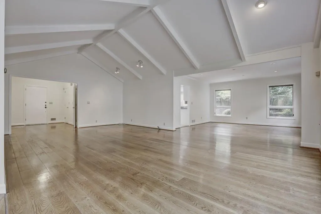 547 Collier Road, Atlanta, Georgia 30318, 2 Bedrooms Bedrooms, ,2 BathroomsBathrooms,Residential,Sold,547 Collier Road,5899493