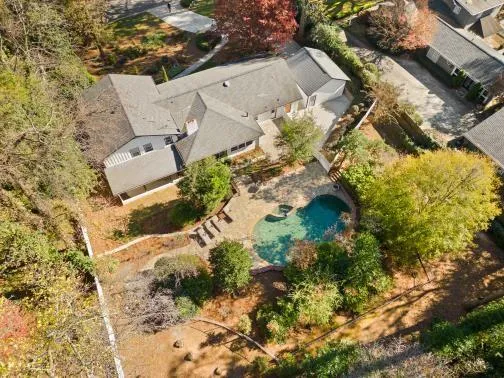 5700 Eden Roc Lane, Sandy Springs, Georgia 30342, 5 Bedrooms Bedrooms, ,5 BathroomsBathrooms,Residential,Sold,5700 Eden Roc Lane,7157797