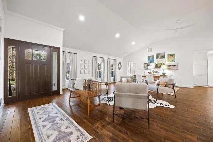 5700 Eden Roc Lane, Sandy Springs, Georgia 30342, 5 Bedrooms Bedrooms, ,5 BathroomsBathrooms,Residential,Sold,5700 Eden Roc Lane,7157797