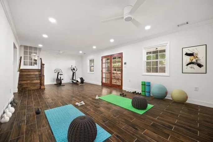 5700 Eden Roc Lane, Sandy Springs, Georgia 30342, 5 Bedrooms Bedrooms, ,5 BathroomsBathrooms,Residential,Sold,5700 Eden Roc Lane,7157797