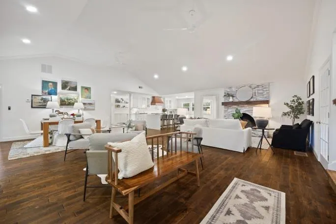 5700 Eden Roc Lane, Sandy Springs, Georgia 30342, 5 Bedrooms Bedrooms, ,5 BathroomsBathrooms,Residential,Sold,5700 Eden Roc Lane,7157797