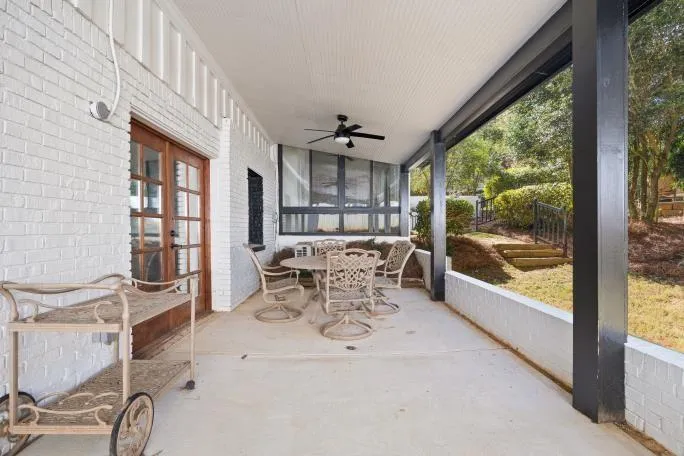 5700 Eden Roc Lane, Sandy Springs, Georgia 30342, 5 Bedrooms Bedrooms, ,5 BathroomsBathrooms,Residential,Sold,5700 Eden Roc Lane,7157797