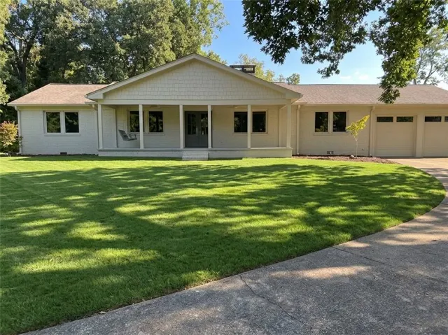 745 Honeysuckle Road Nw, Gainesville, Georgia 30501
