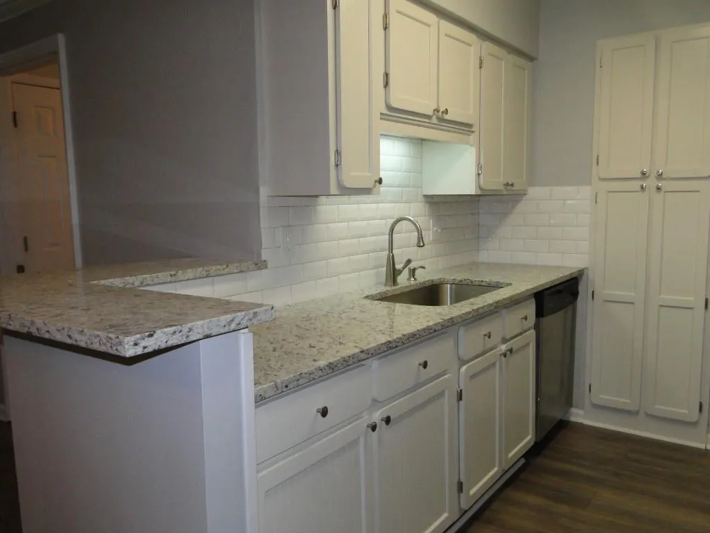 1212 Highland Bluff Drive Se Unit 212, Atlanta, Georgia 30339, 1 Bedroom Bedrooms, ,1 BathroomBathrooms,Residential,Sold,1212 Highland Bluff Drive Se Unit 212,5893652