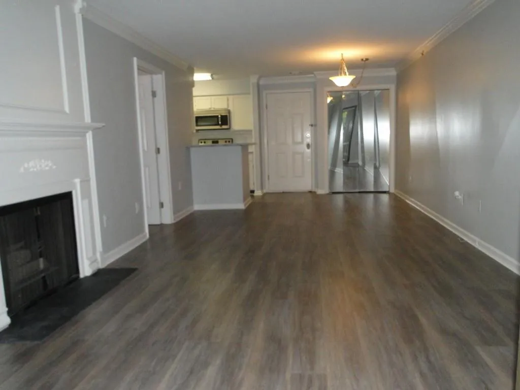 1212 Highland Bluff Drive Se Unit 212, Atlanta, Georgia 30339, 1 Bedroom Bedrooms, ,1 BathroomBathrooms,Residential,Sold,1212 Highland Bluff Drive Se Unit 212,5893652
