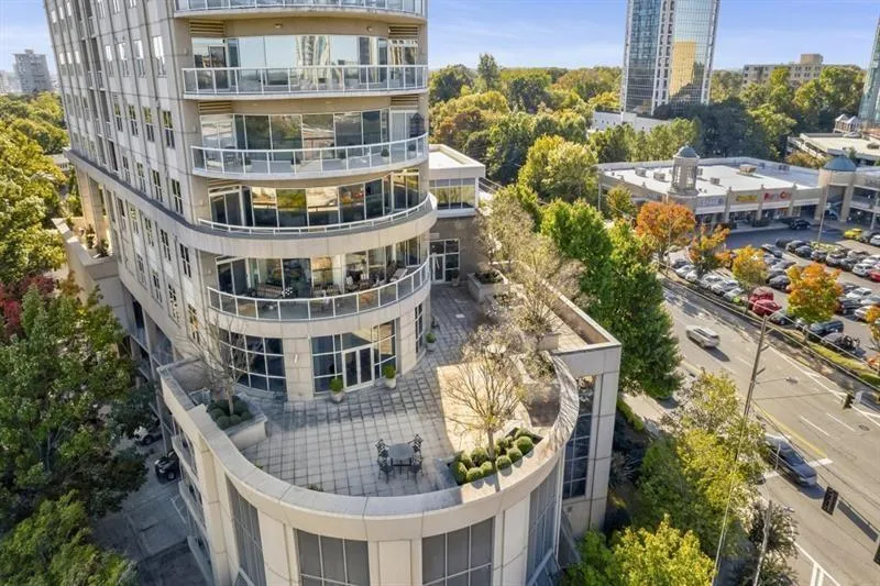 2881 Peachtree Road Ne Unit 2405, Atlanta, Georgia 30305, 2 Bedrooms Bedrooms, 0 ,3 BathroomsBathrooms,Residential,For Sale,2881 Peachtree Road Ne Unit 2405,7744777