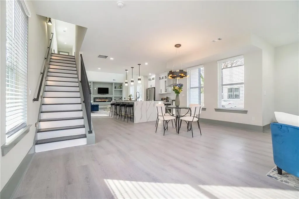 662 S Grand Avenue Nw, Atlanta, Georgia 30318, 4 Bedrooms Bedrooms, ,3 BathroomsBathrooms,Residential,For Sale,662 S Grand Avenue Nw,7617967