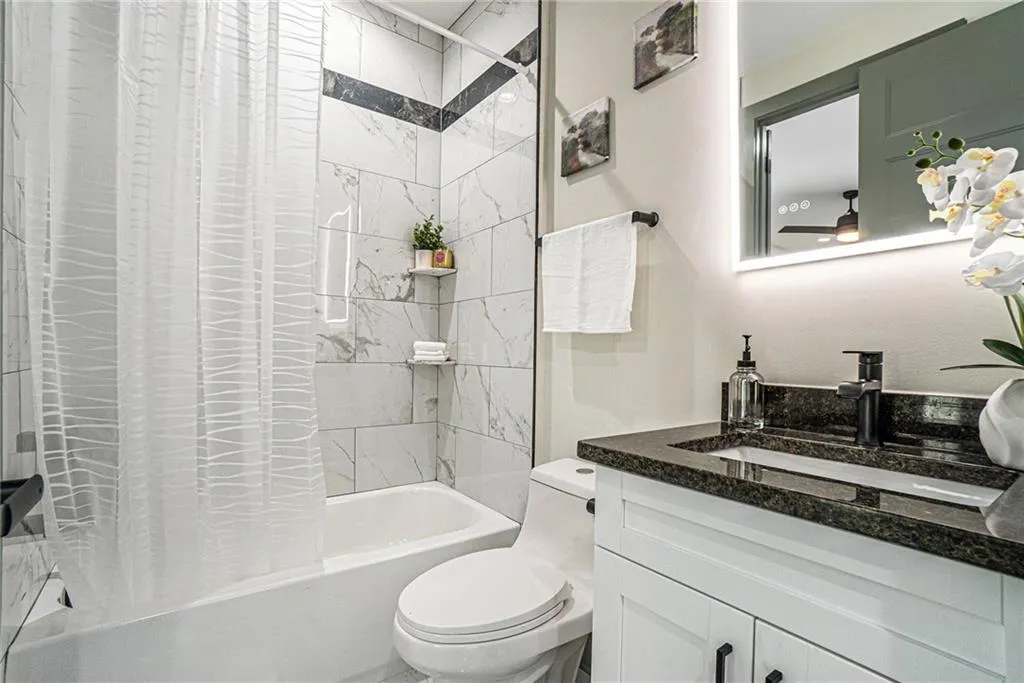 662 S Grand Avenue Nw, Atlanta, Georgia 30318, 4 Bedrooms Bedrooms, ,3 BathroomsBathrooms,Residential,For Sale,662 S Grand Avenue Nw,7617967