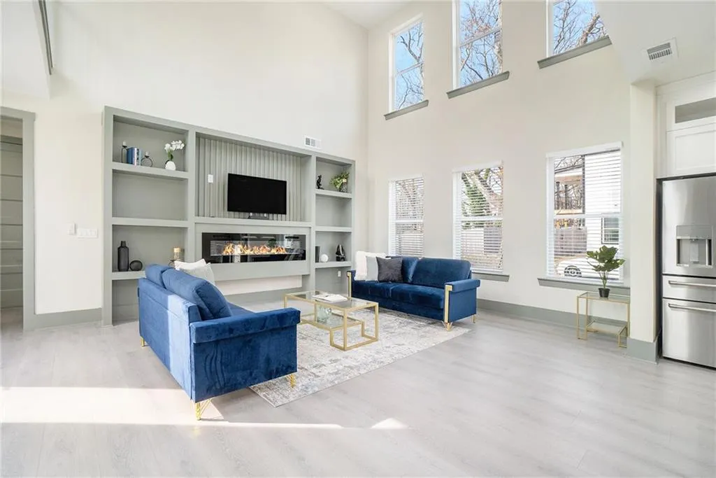 662 S Grand Avenue Nw, Atlanta, Georgia 30318, 4 Bedrooms Bedrooms, ,3 BathroomsBathrooms,Residential,For Sale,662 S Grand Avenue Nw,7617967