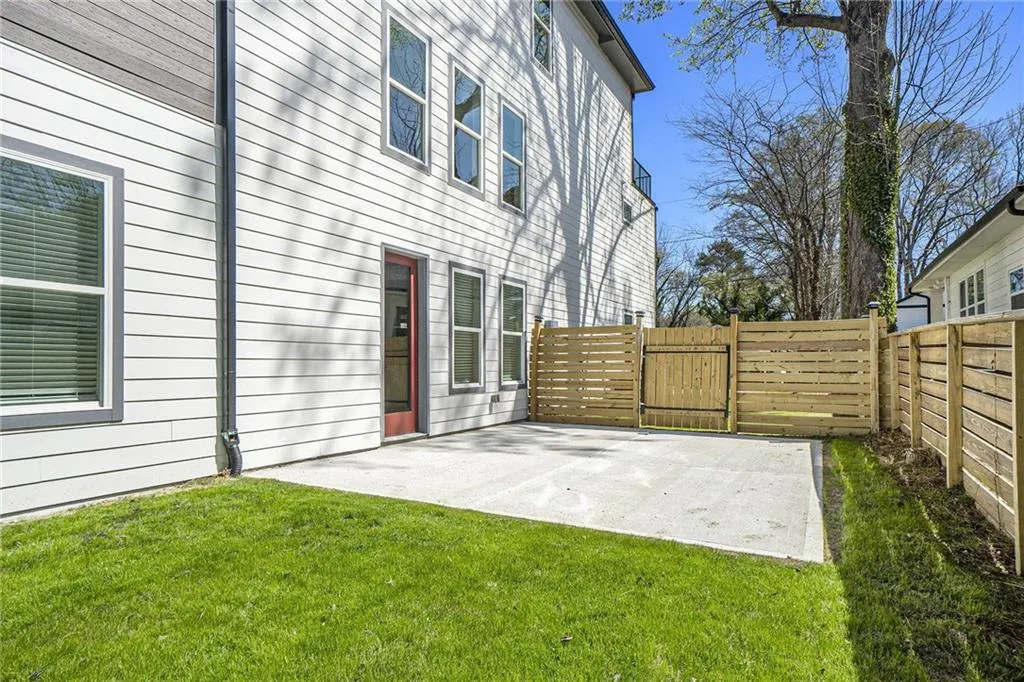 662 S Grand Avenue Nw, Atlanta, Georgia 30318, 4 Bedrooms Bedrooms, ,3 BathroomsBathrooms,Residential,For Sale,662 S Grand Avenue Nw,7617967
