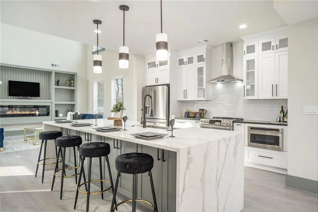 662 S Grand Avenue Nw, Atlanta, Georgia 30318, 4 Bedrooms Bedrooms, ,3 BathroomsBathrooms,Residential,For Sale,662 S Grand Avenue Nw,7617967