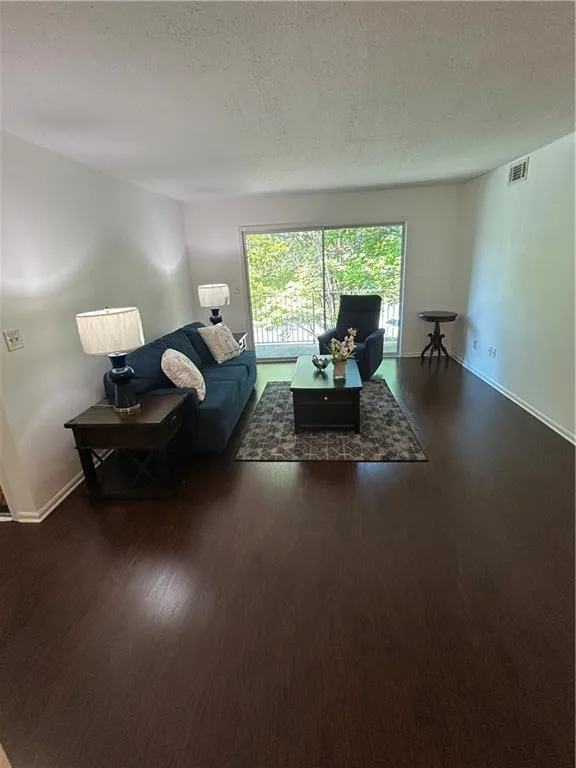 6851 Roswell Road Unit O10, Atlanta, Georgia 30328, 1 Bedroom Bedrooms, ,1 BathroomBathrooms,Residential,For Sale,6851 Roswell Road Unit O10,7560657