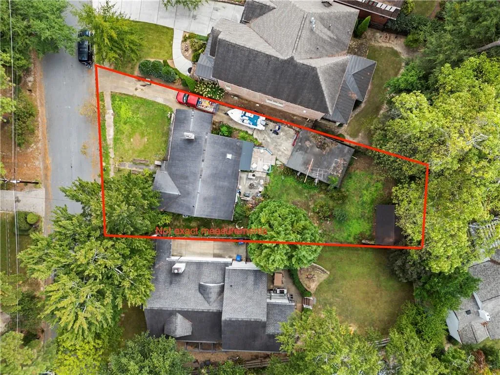 3320 W Shadowlawn Avenue Ne, Atlanta, Georgia 30305, 2 Bedrooms Bedrooms, ,1 BathroomBathrooms,Land,For Sale,3320 W Shadowlawn Avenue Ne,7675418