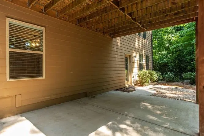 5586 Julian Place, Atlanta, Georgia 30342, 6 Bedrooms Bedrooms, ,5 BathroomsBathrooms,Residential,Sold,5586 Julian Place,6560551