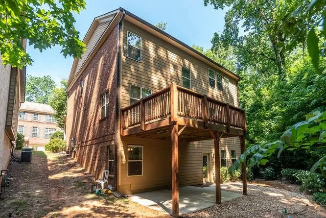 5586 Julian Place, Atlanta, Georgia 30342, 6 Bedrooms Bedrooms, ,5 BathroomsBathrooms,Residential,Sold,5586 Julian Place,6560551