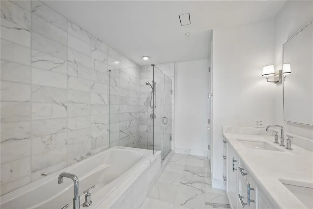 3630 Peachtree Road Ne Unit 3106, Atlanta, Georgia 30326, 1 Bedroom Bedrooms, ,1 BathroomBathrooms,Residential,For Sale,3630 Peachtree Road Ne Unit 3106,7485251