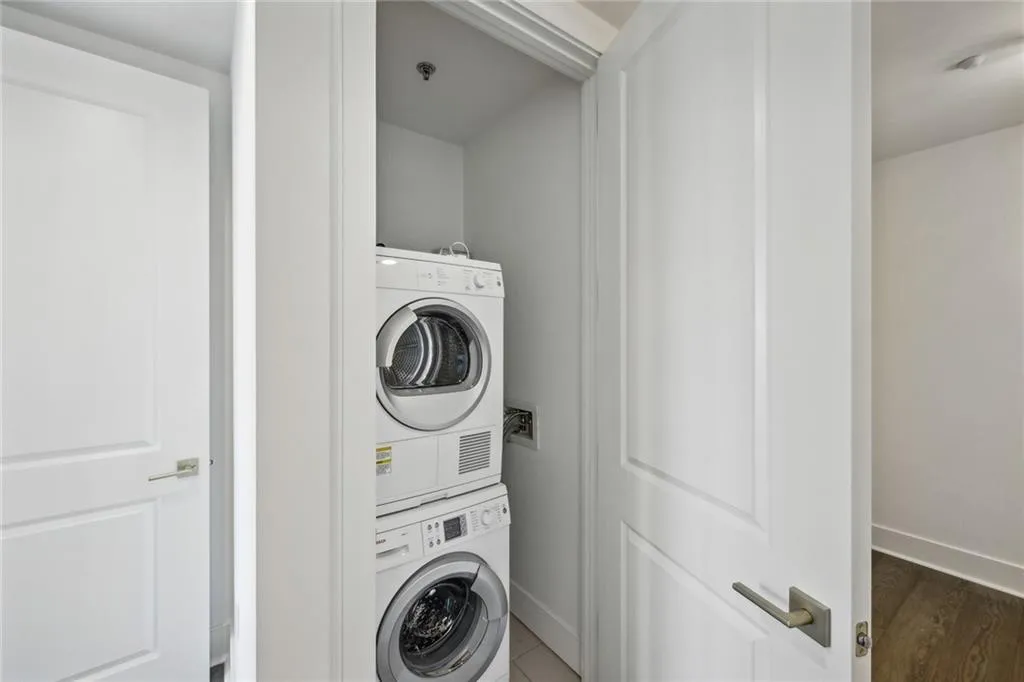 3630 Peachtree Road Ne Unit 3106, Atlanta, Georgia 30326, 1 Bedroom Bedrooms, ,1 BathroomBathrooms,Residential,For Sale,3630 Peachtree Road Ne Unit 3106,7485251
