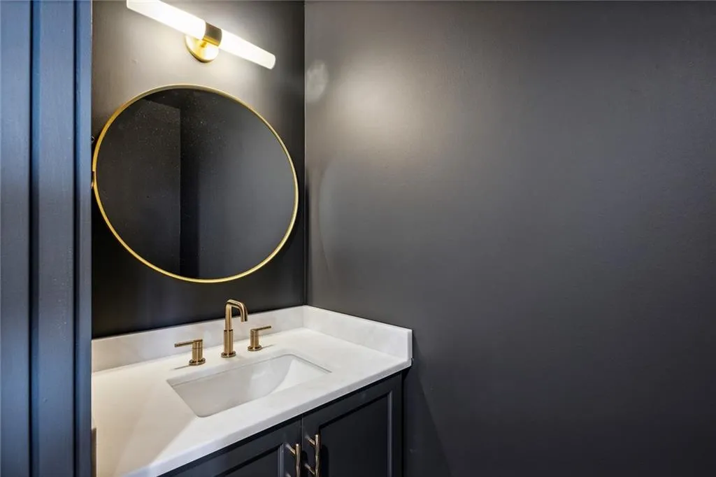 3630 Peachtree Road Ne Unit 3106, Atlanta, Georgia 30326, 1 Bedroom Bedrooms, ,1 BathroomBathrooms,Residential,For Sale,3630 Peachtree Road Ne Unit 3106,7485251