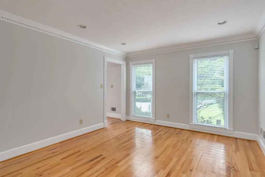 250 Woodrill Way, Sandy Springs, Georgia 30350, 5 Bedrooms Bedrooms, ,3 BathroomsBathrooms,Residential,Sold,250 Woodrill Way,6621175