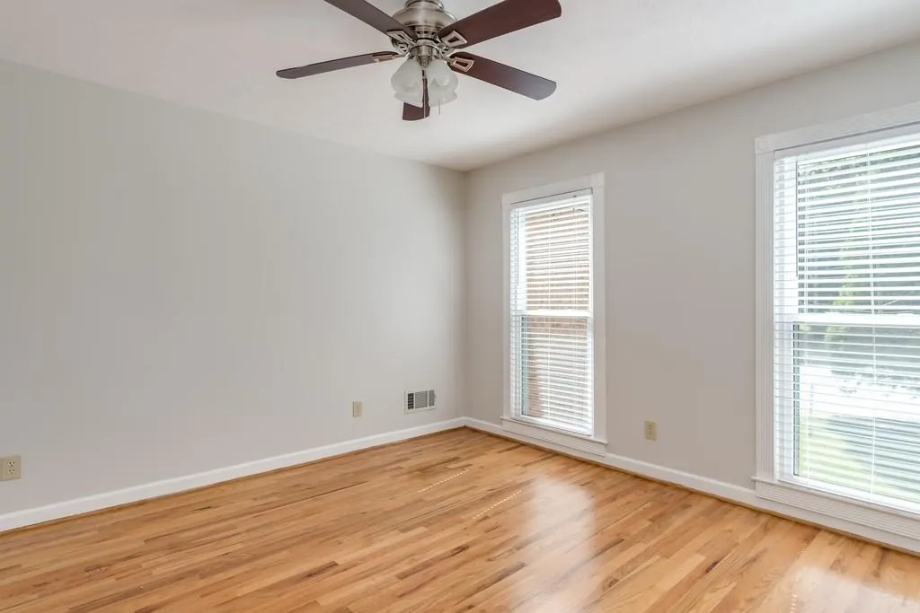 250 Woodrill Way, Sandy Springs, Georgia 30350, 5 Bedrooms Bedrooms, ,3 BathroomsBathrooms,Residential,Sold,250 Woodrill Way,6621175