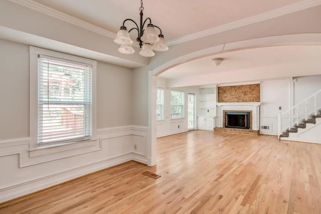 250 Woodrill Way, Sandy Springs, Georgia 30350, 5 Bedrooms Bedrooms, ,3 BathroomsBathrooms,Residential,Sold,250 Woodrill Way,6621175
